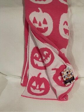 Novogratz Feather Pink Oversized Pink Throw Happy Pumpkin Throw Halloween Throw